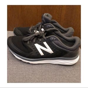 Women’s New Balance shoes